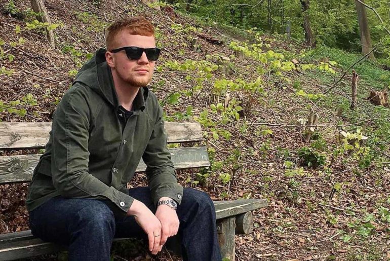 Blue Blooded, Instagrammer, redheadbluebottom,
